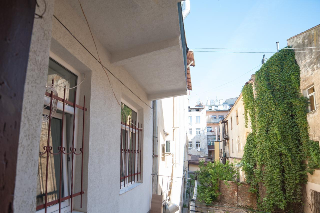 City Center Apartment Lviv Eksteriør billede